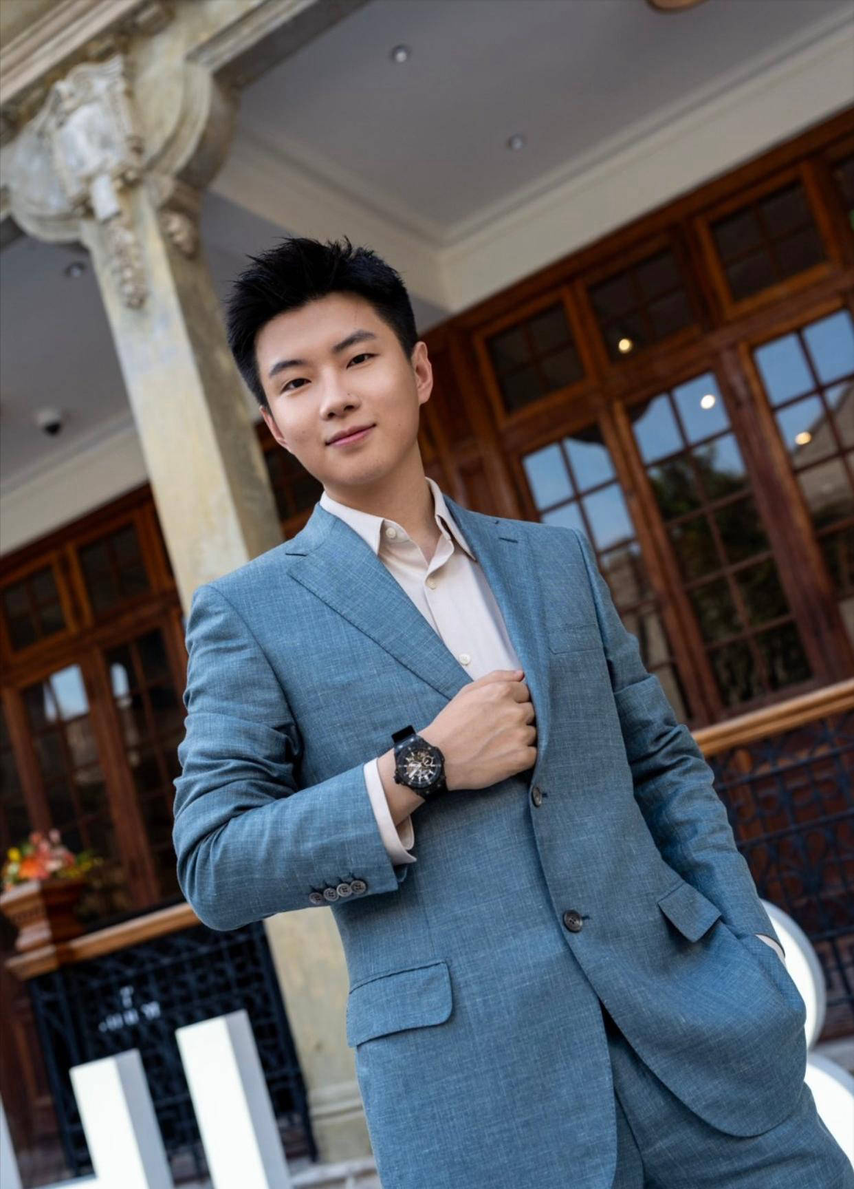 负巨大的压 负巨大的压