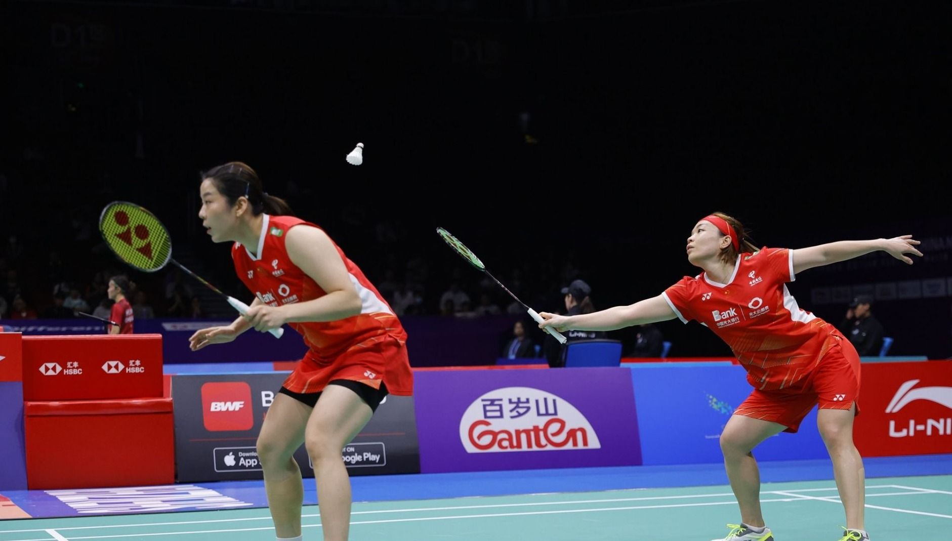 在冲击总冠 在冲击总冠